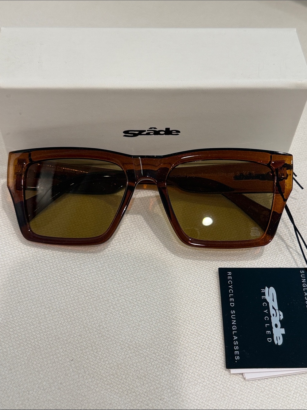 Szäde Brown Honey Square Sunglasses